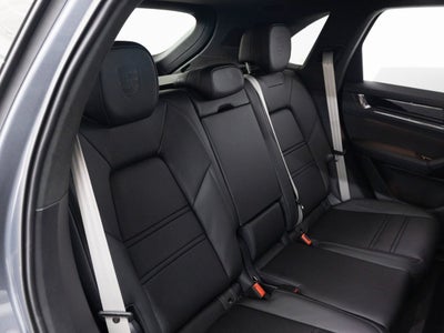 2026 Porsche Cayenne GTS