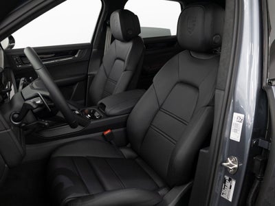 2026 Porsche Cayenne GTS