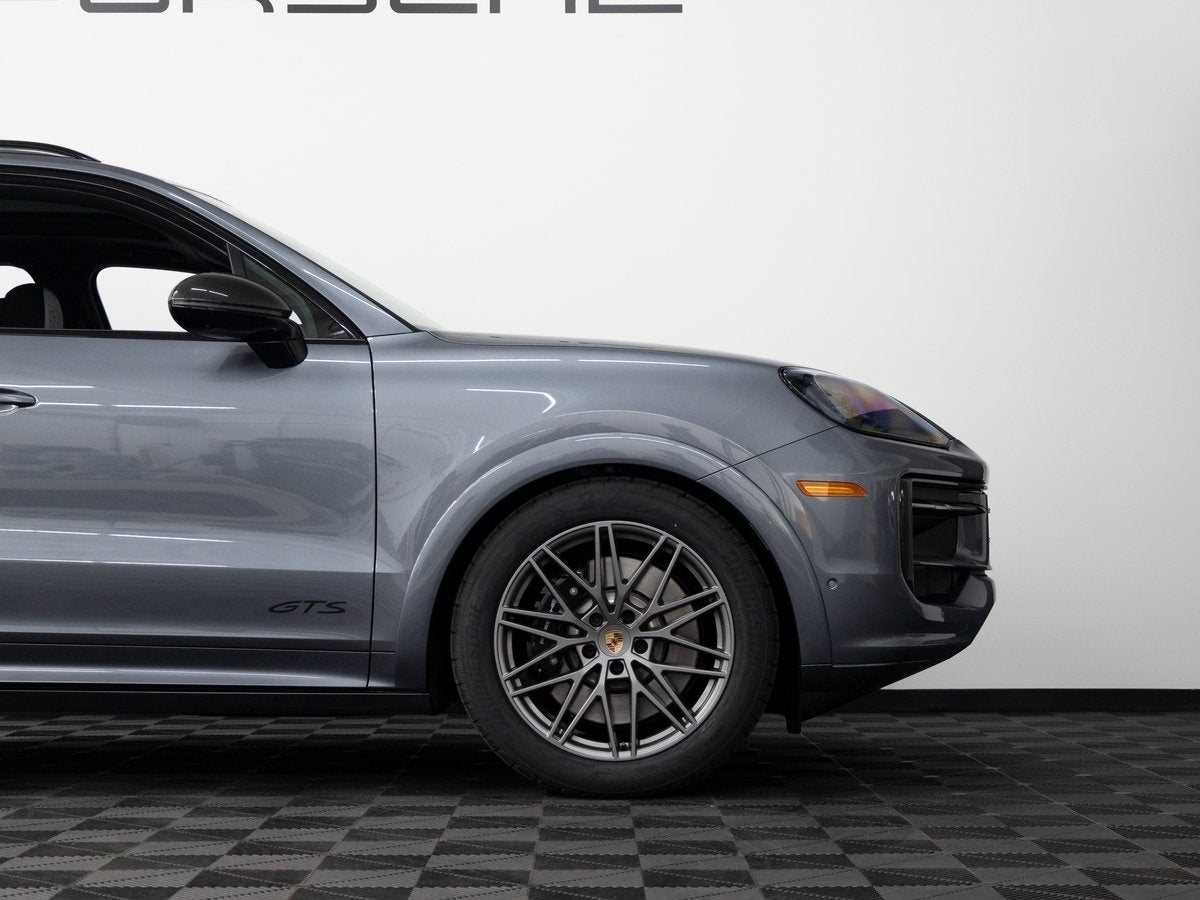2026 Porsche Cayenne GTS