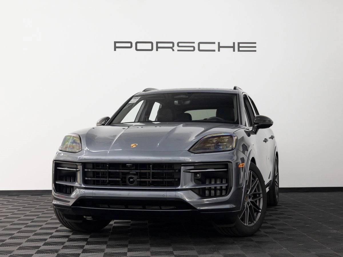 2026 Porsche Cayenne GTS