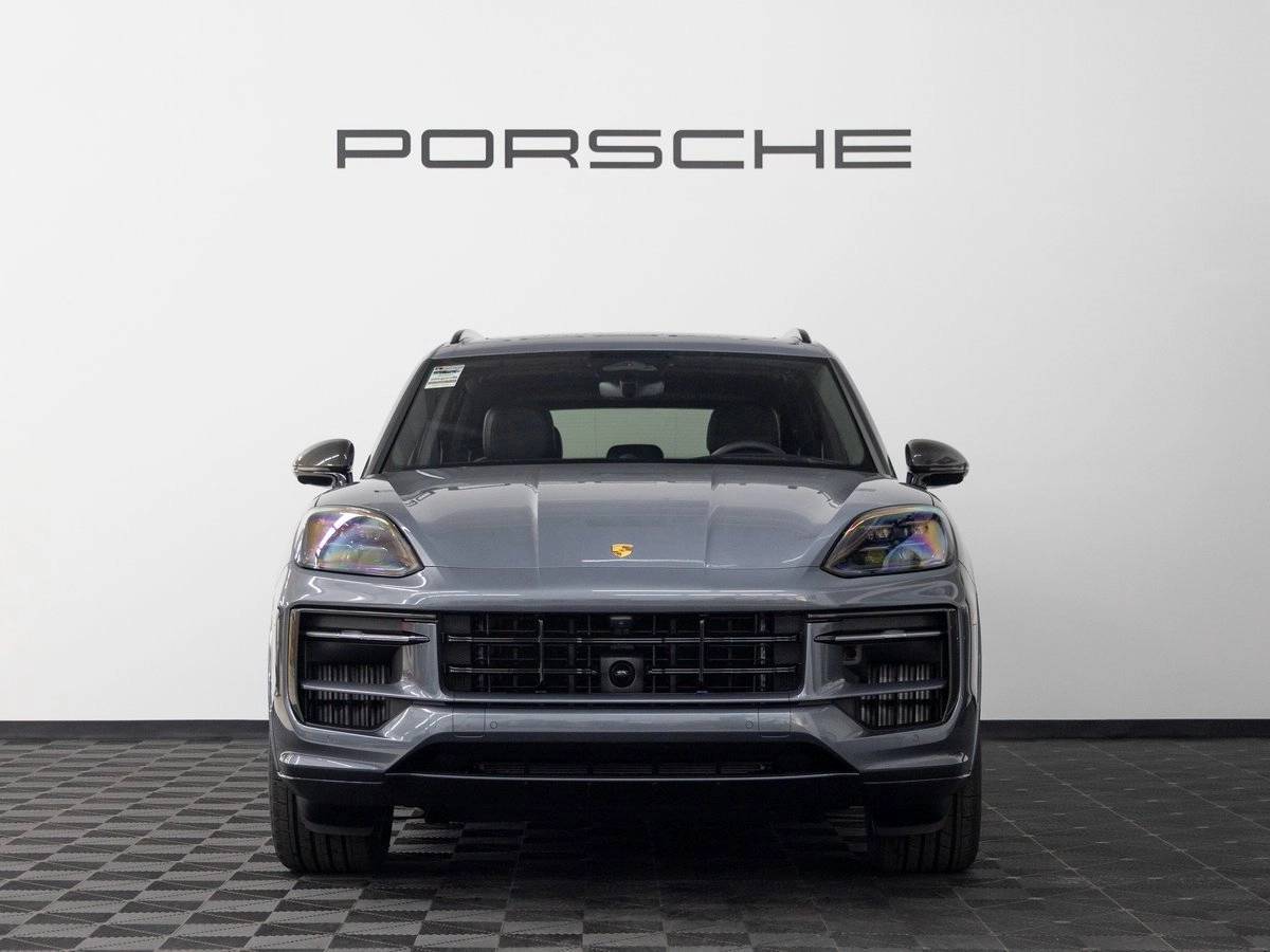 2026 Porsche Cayenne GTS