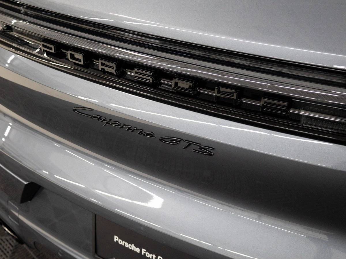 2026 Porsche Cayenne GTS