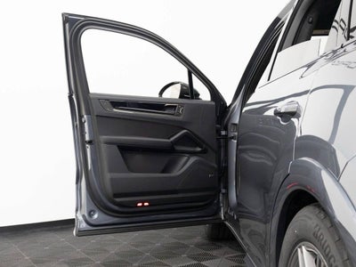 2026 Porsche Cayenne GTS