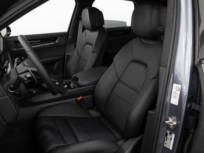 2026 Porsche Cayenne GTS