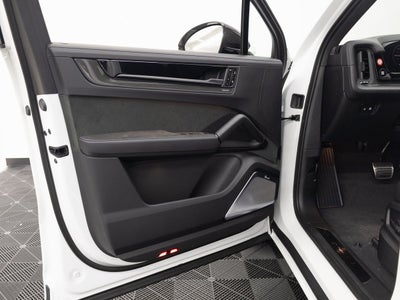 2026 Porsche Cayenne GTS