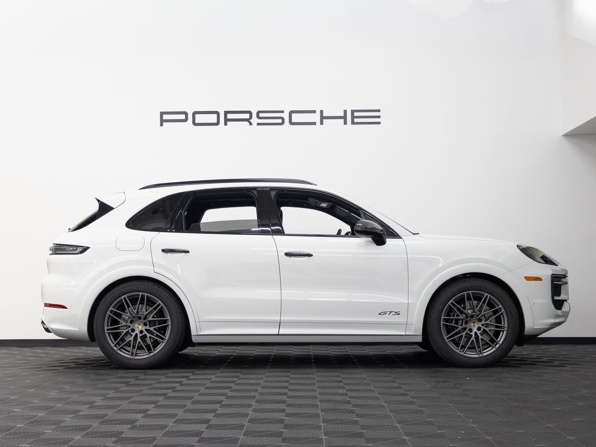 2026 Porsche Cayenne GTS