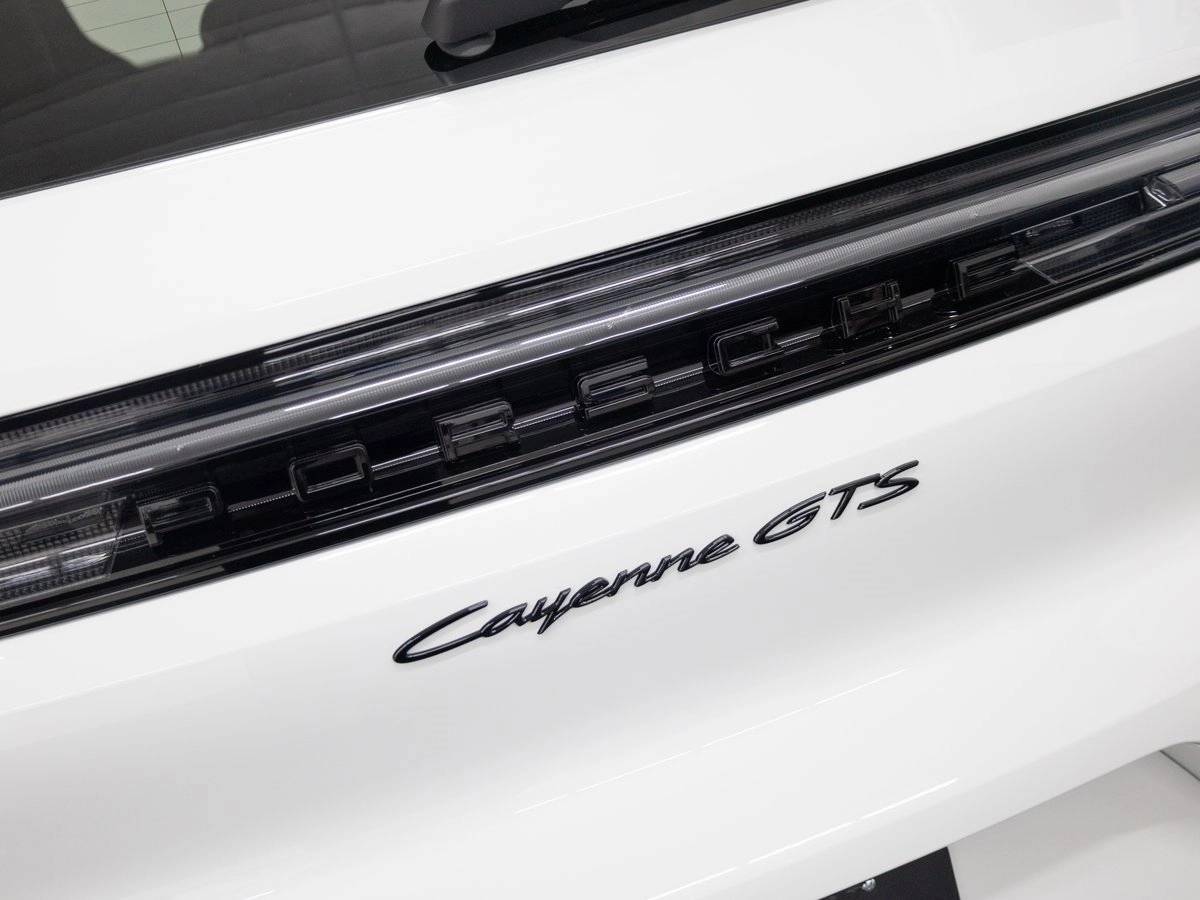 2026 Porsche Cayenne GTS