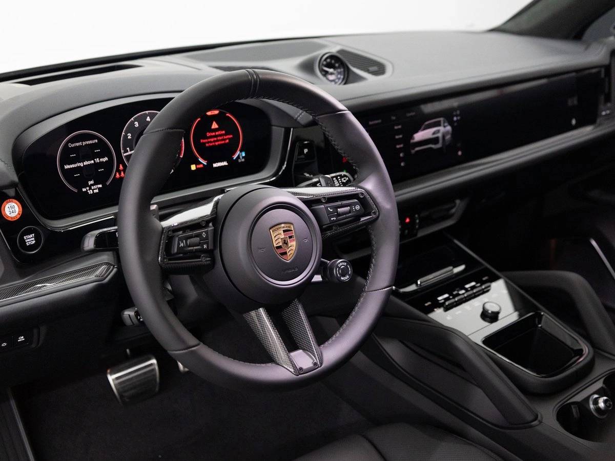 2026 Porsche Cayenne GTS