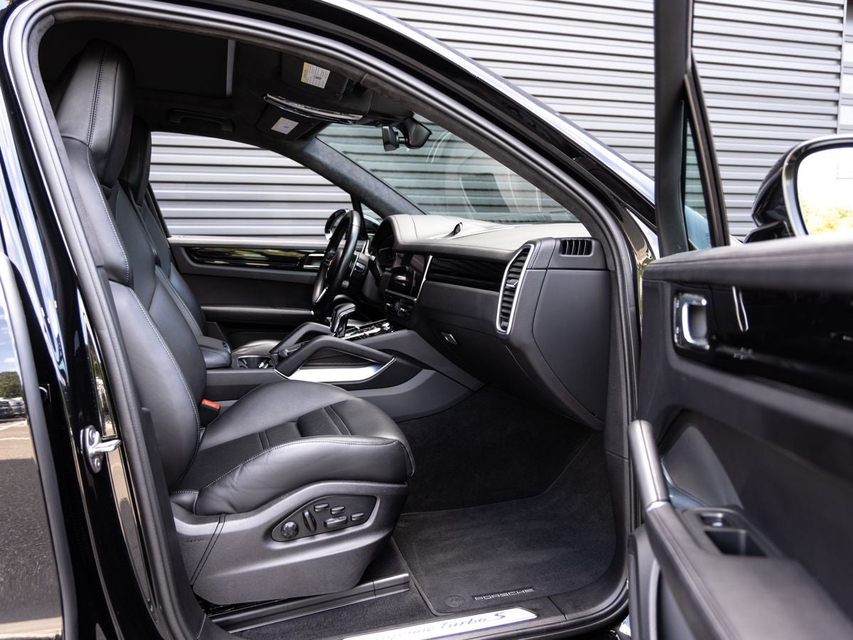 2023 Porsche Cayenne Cayenne Turbo S E-Hybrid