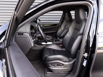 2023 Porsche Cayenne Cayenne Turbo S E-Hybrid