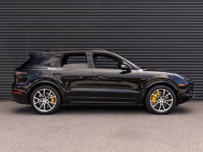 2023 Porsche Cayenne Cayenne Turbo S E-Hybrid