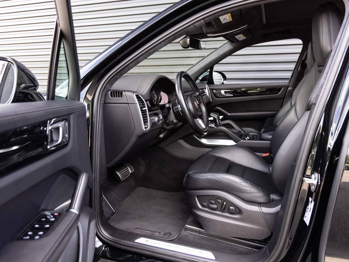 2023 Porsche Cayenne Cayenne Turbo S E-Hybrid