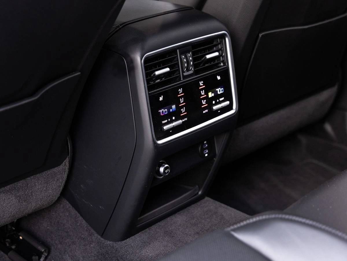 2023 Porsche Cayenne Cayenne Turbo S E-Hybrid