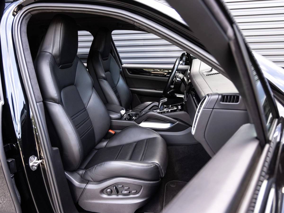2023 Porsche Cayenne Cayenne Turbo S E-Hybrid