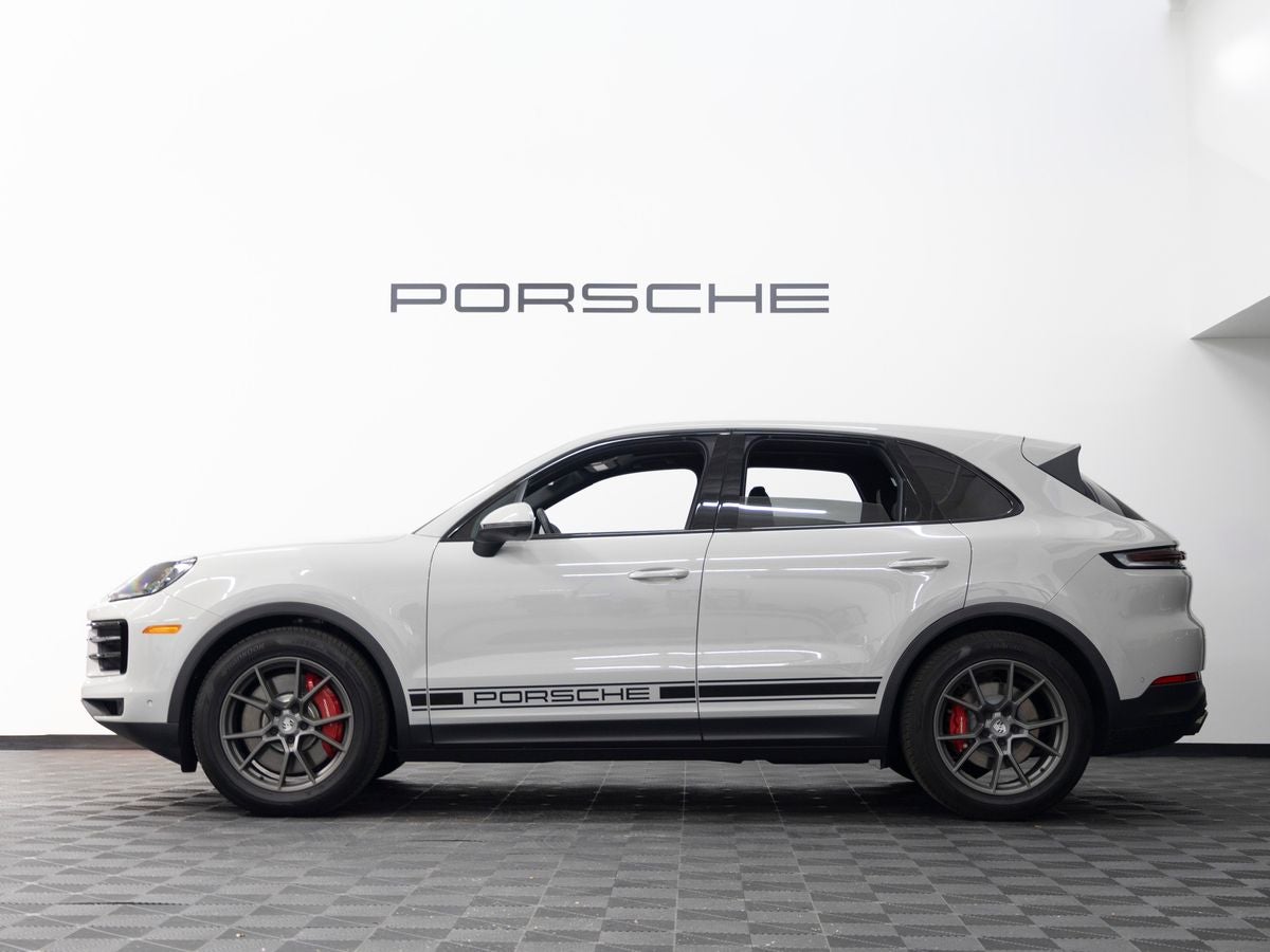 2025 Porsche Cayenne S