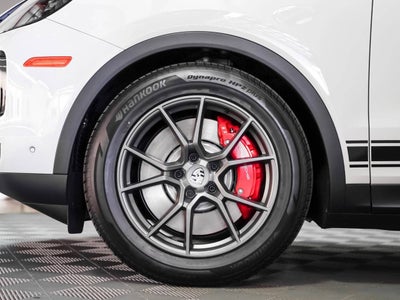 2025 Porsche Cayenne S