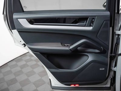 2025 Porsche Cayenne S