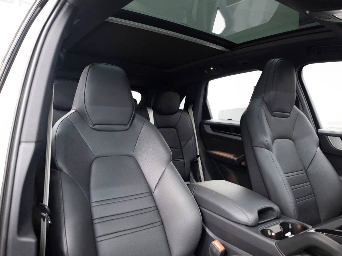 2025 Porsche Cayenne S