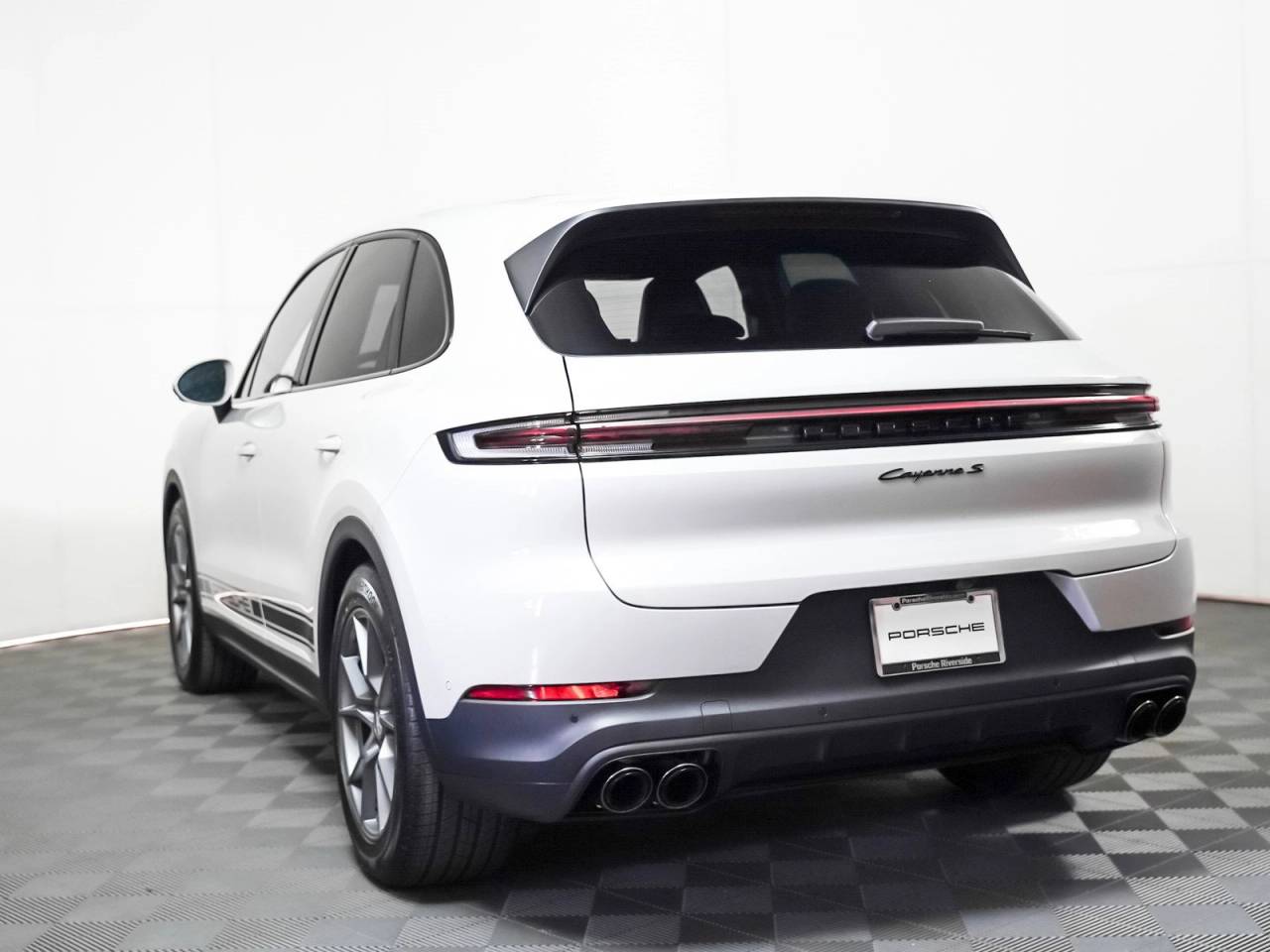 2025 Porsche Cayenne S