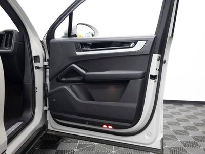 2025 Porsche Cayenne S