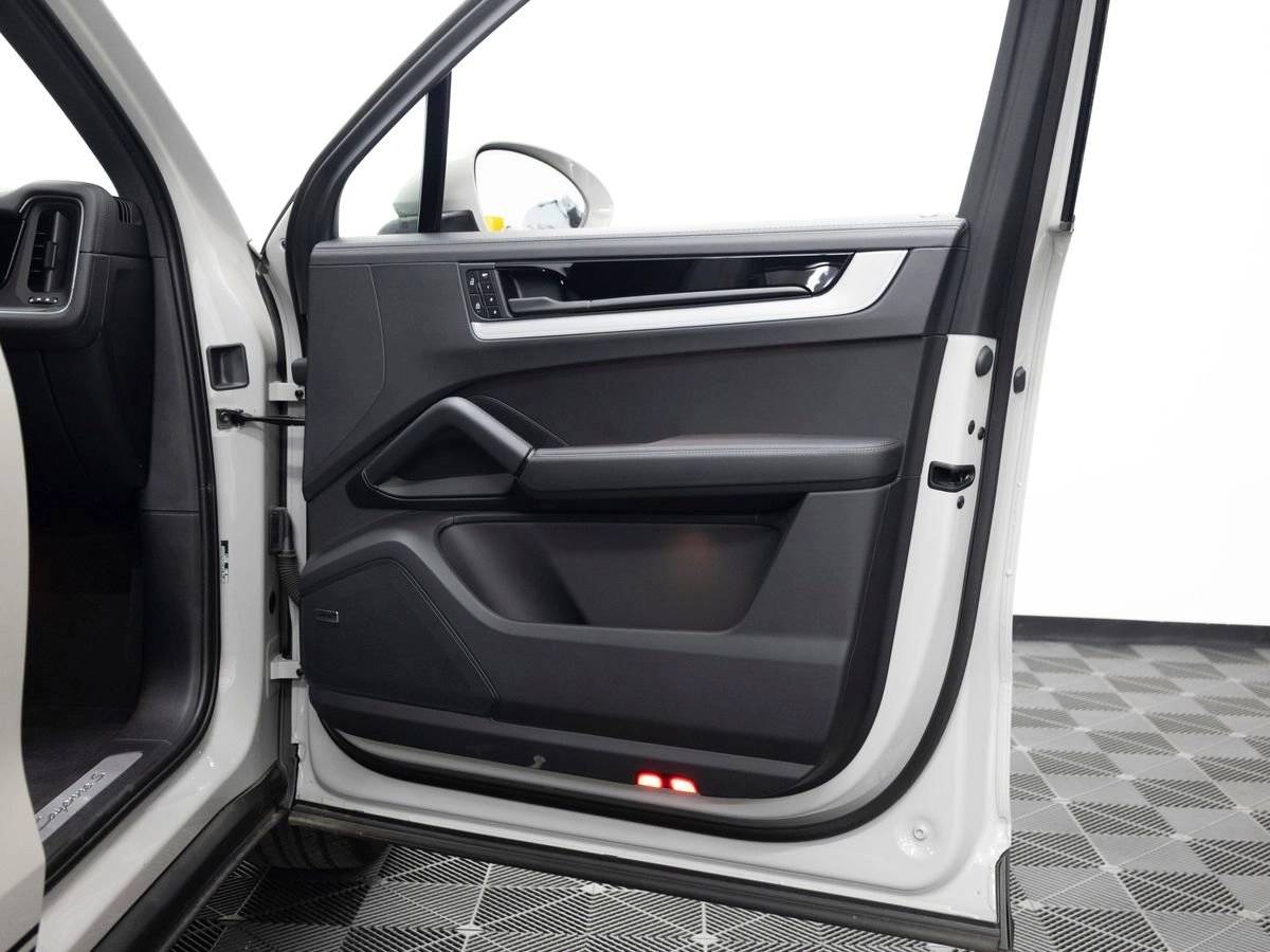 2025 Porsche Cayenne S