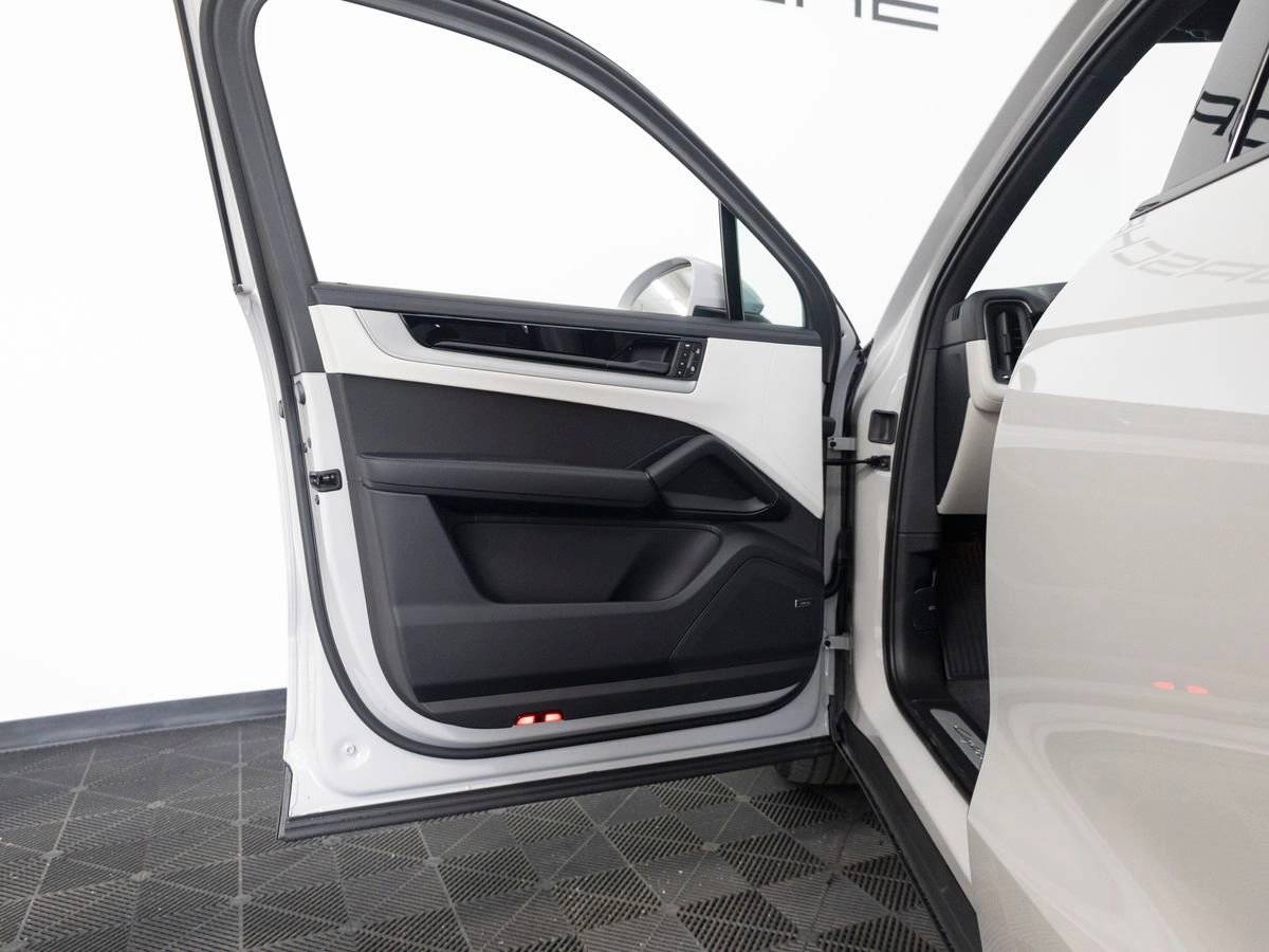 2026 Porsche Cayenne S