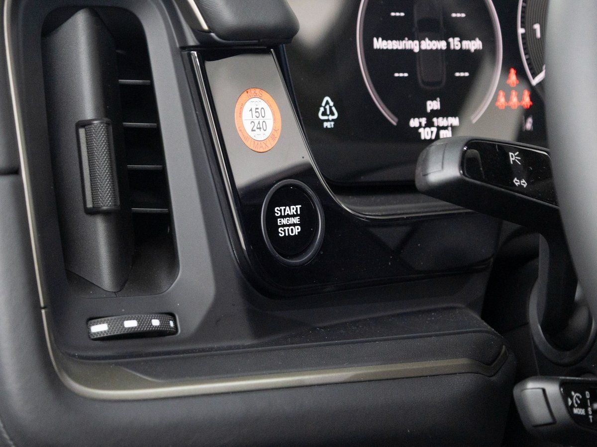 2025 Porsche Cayenne Turbo