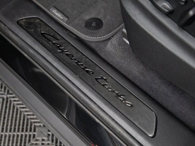 2025 Porsche Cayenne Turbo