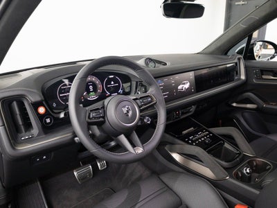 2025 Porsche Cayenne Turbo