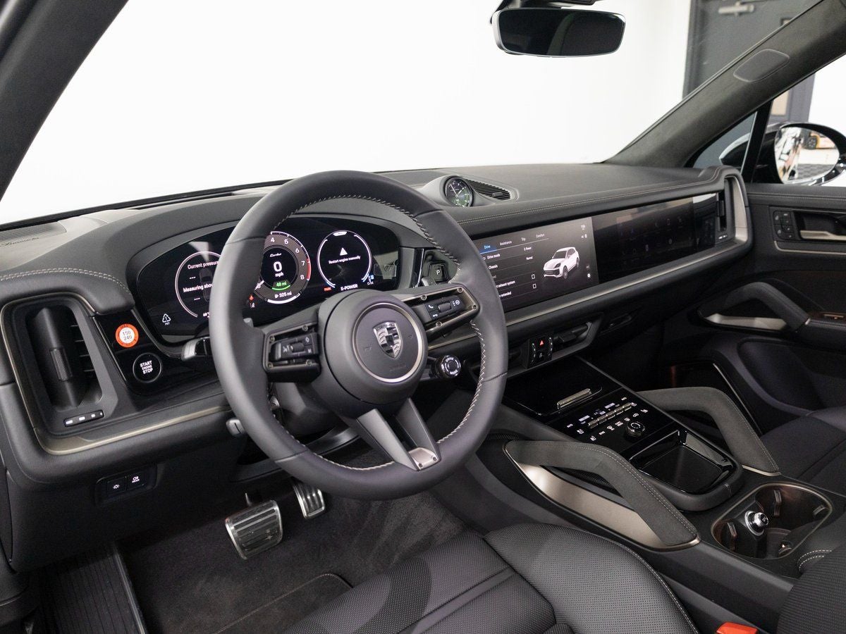 2025 Porsche Cayenne Turbo