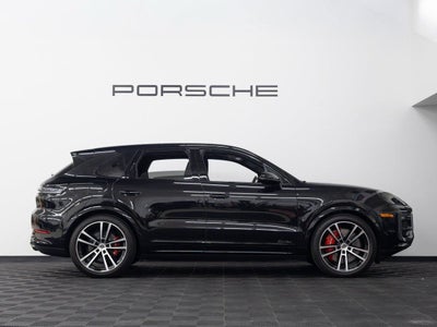 2025 Porsche Cayenne Turbo