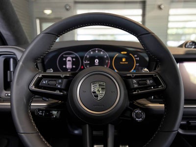 2025 Porsche Cayenne Turbo