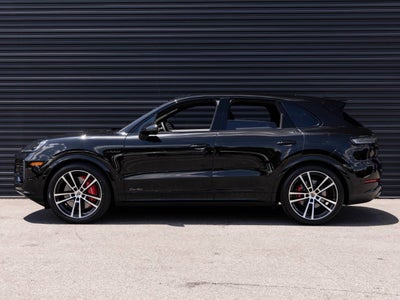 2025 Porsche Cayenne Turbo