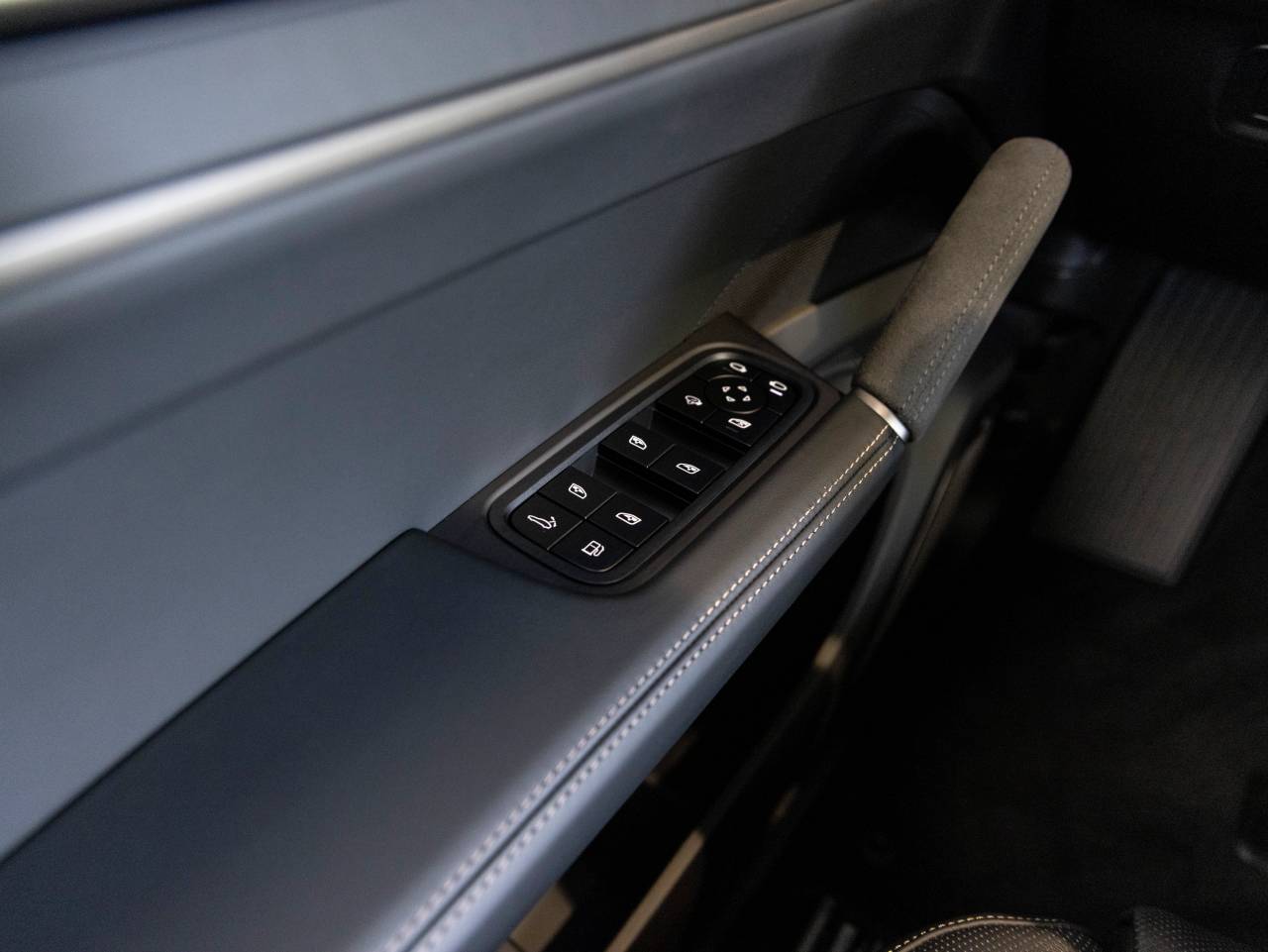 2025 Porsche Cayenne Turbo