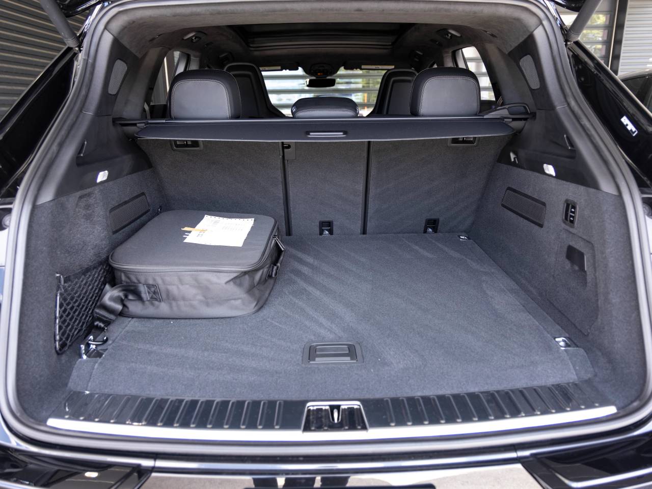 2025 Porsche Cayenne Turbo