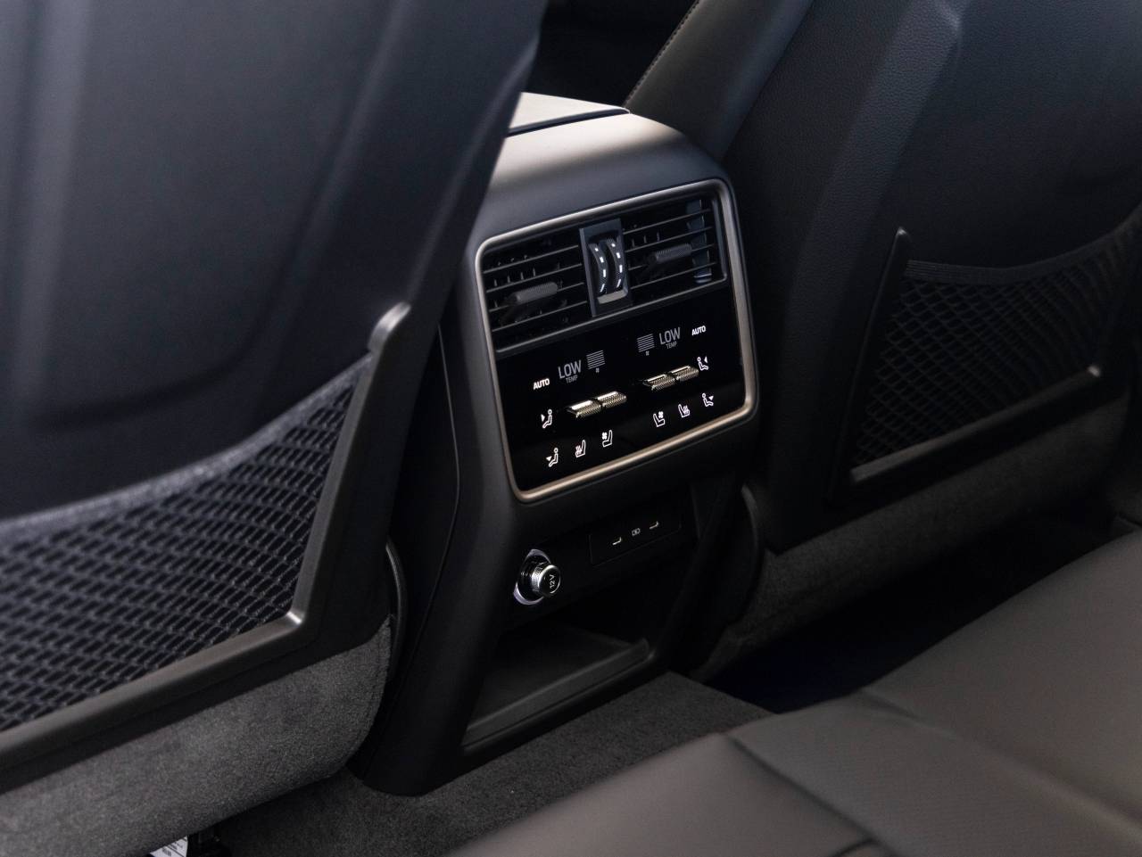 2025 Porsche Cayenne Turbo