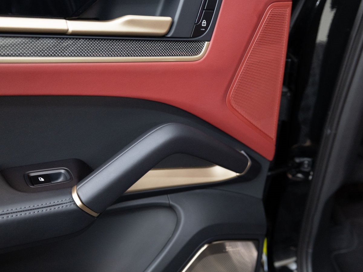 2025 Porsche Cayenne S E-Hybrid