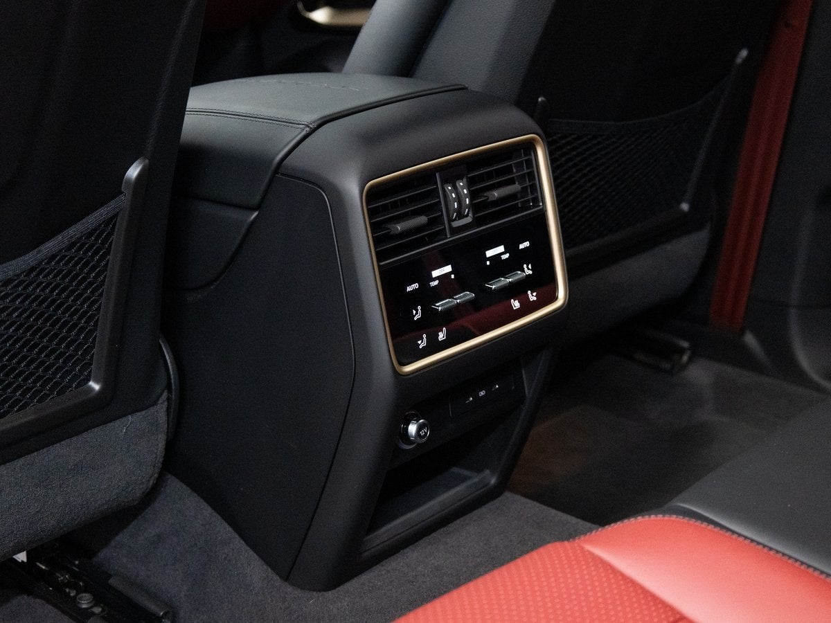 2025 Porsche Cayenne S E-Hybrid