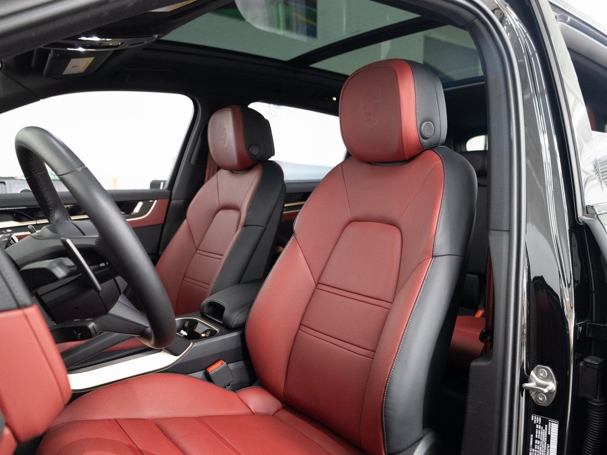 2025 Porsche Cayenne S E-Hybrid