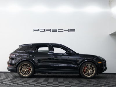 2025 Porsche Cayenne S E-Hybrid