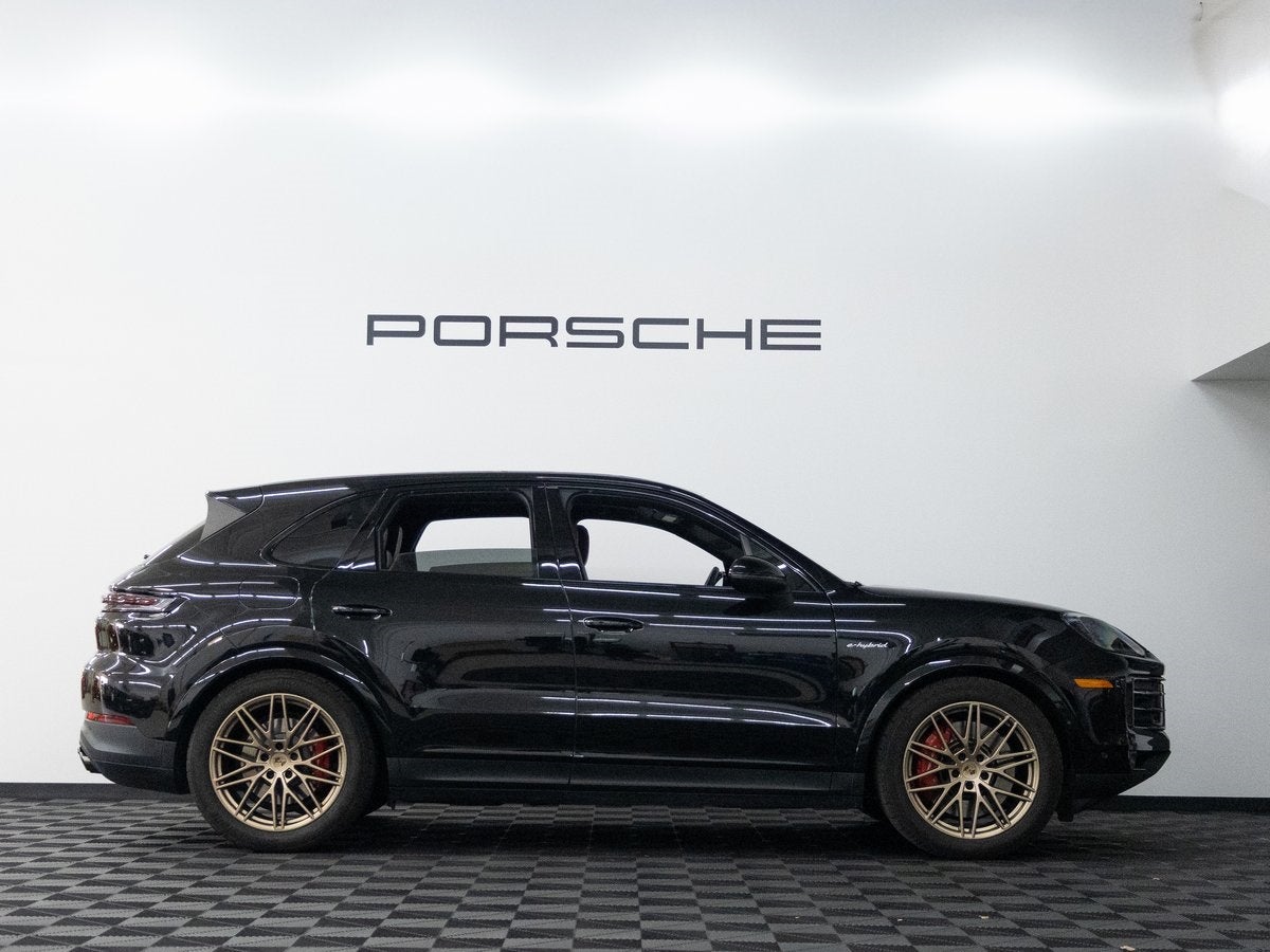 2025 Porsche Cayenne S E-Hybrid