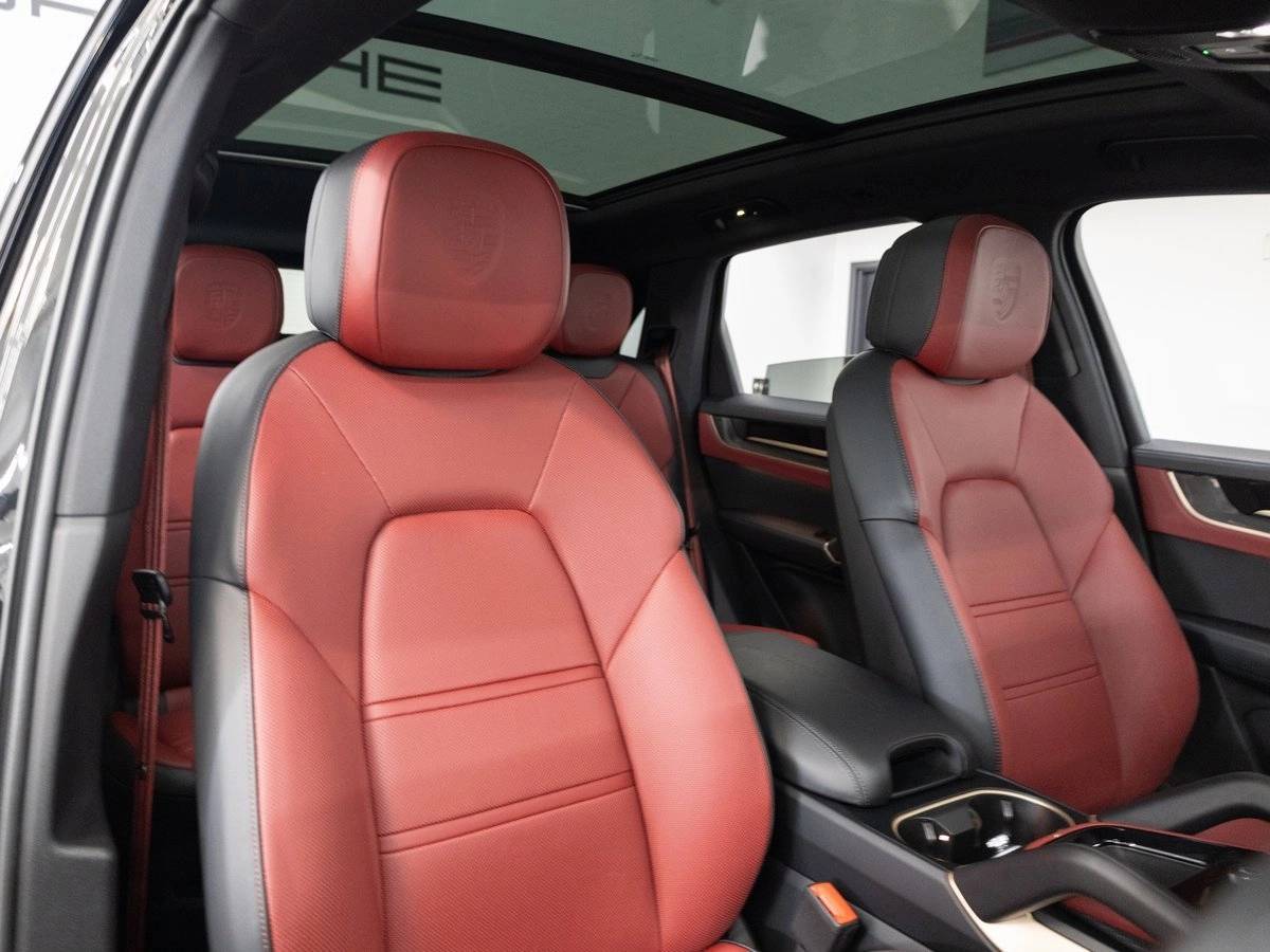 2025 Porsche Cayenne S E-Hybrid