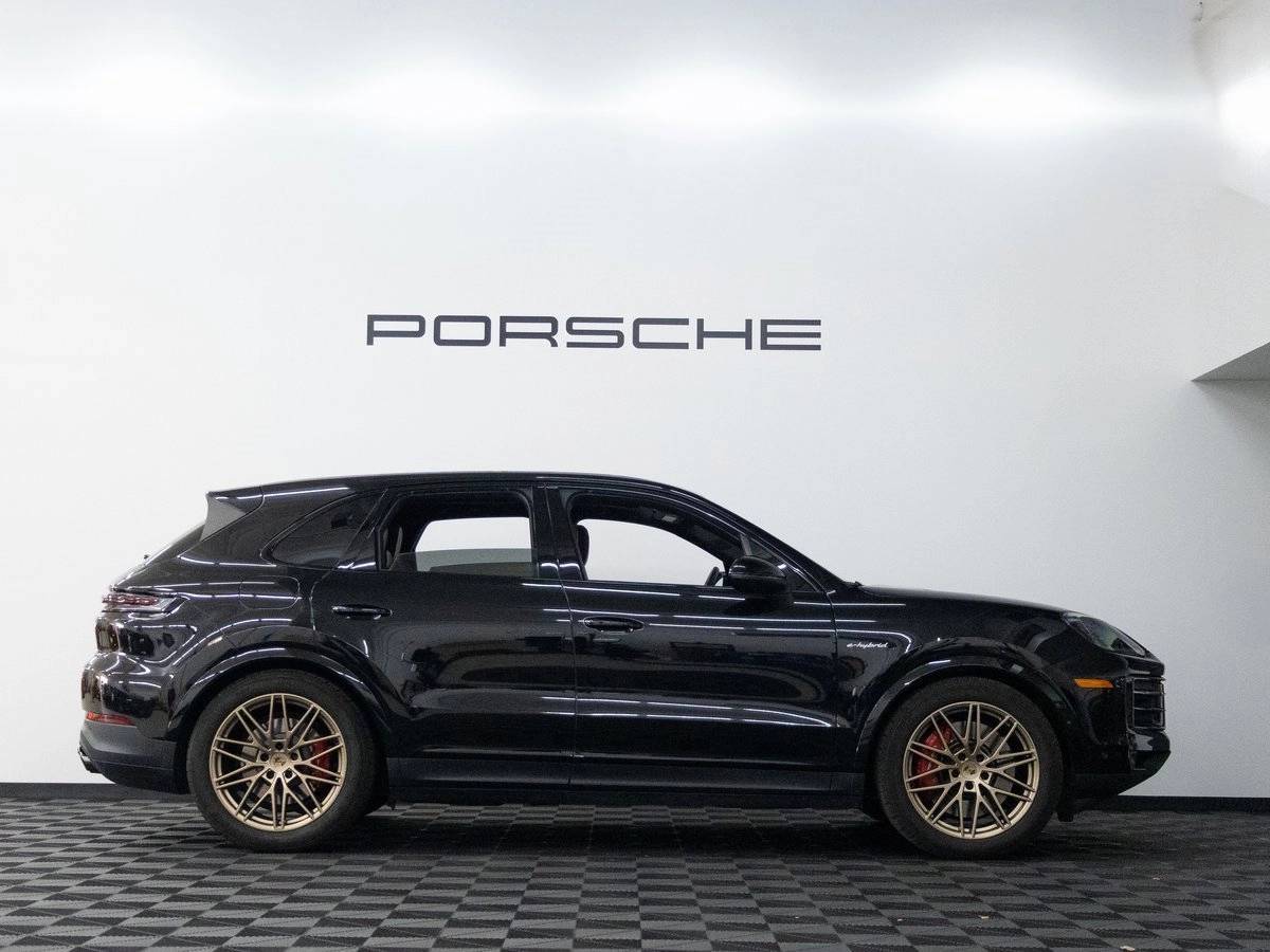 2025 Porsche Cayenne S E-Hybrid