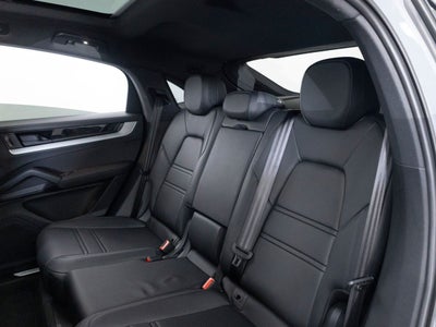2025 Porsche Cayenne Coupe