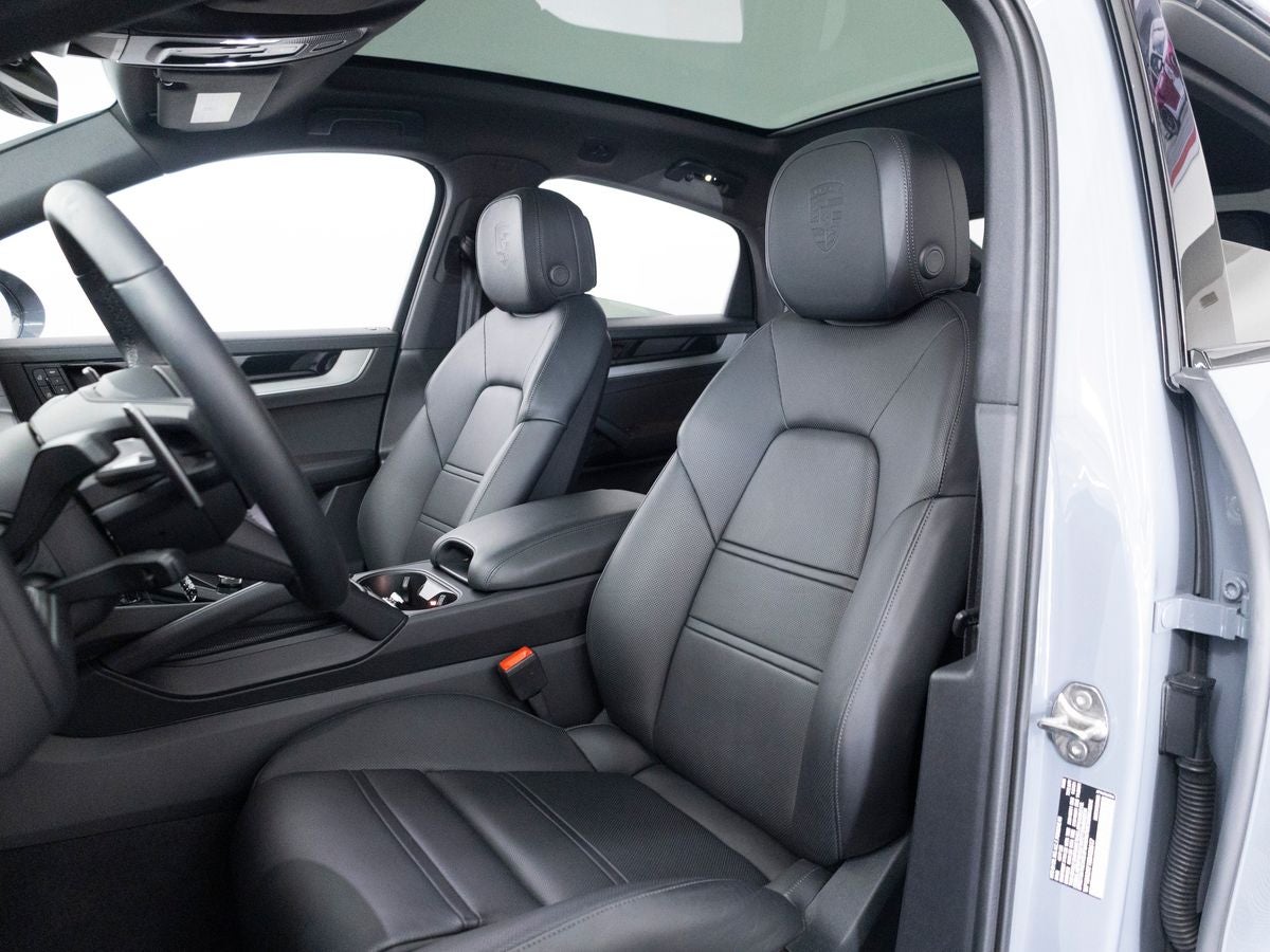 2025 Porsche Cayenne Coupe