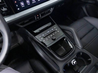 2025 Porsche Cayenne Coupe