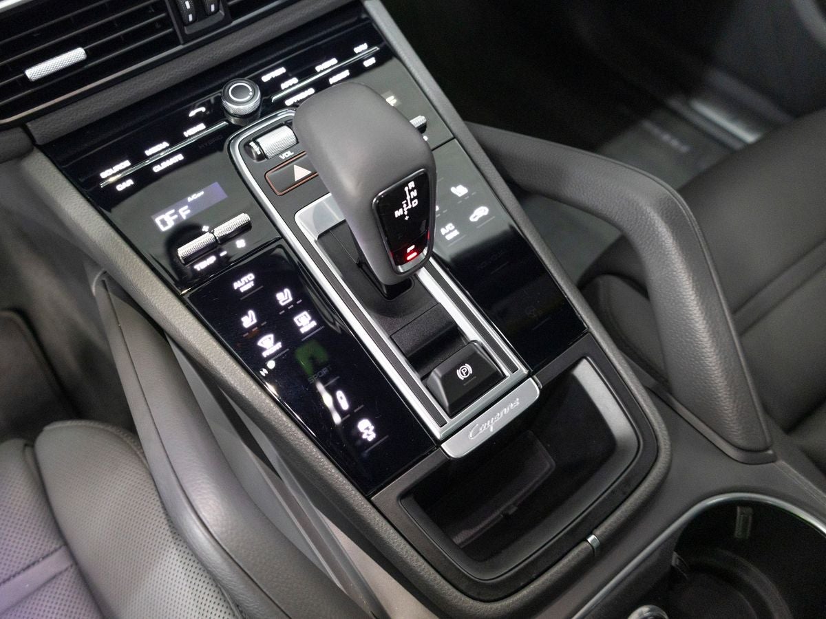 2023 Porsche Cayenne Base