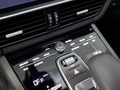 2023 Porsche Cayenne Base