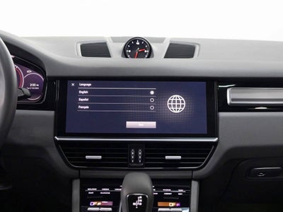 2023 Porsche Cayenne Base