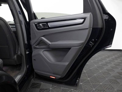 2023 Porsche Cayenne Base